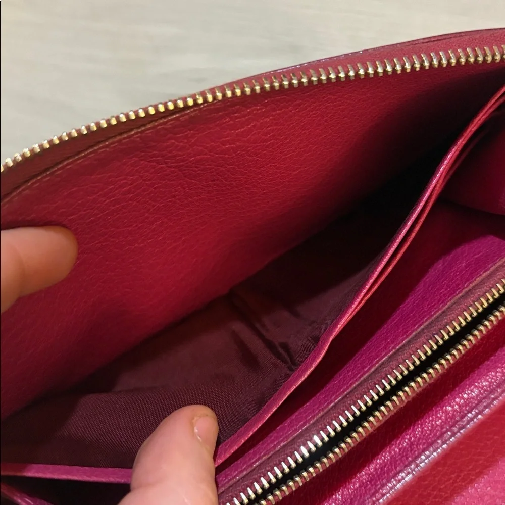 Miu‎ Miu Fuchsia Leather large Wallet 8.5